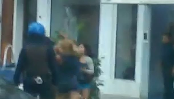 Otro brutal golpe de un policía a una joven en Entre Ríos