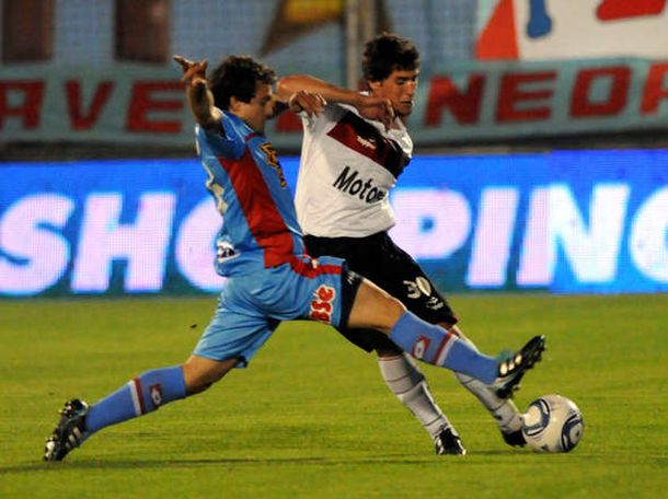 Newell´s va por la punta del Torneo Final ante Arsenal