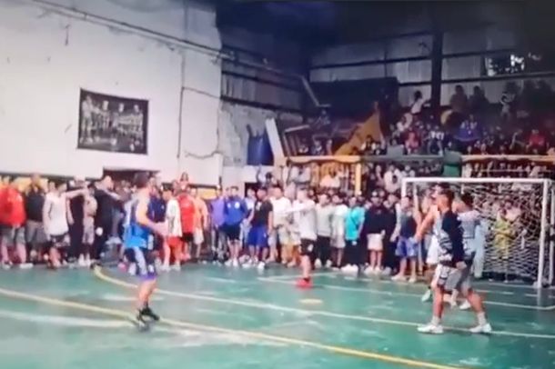 El video del inicio de la batalla campal y el tiroteo que protagonizó el Perrito Barrios en Dock Sud