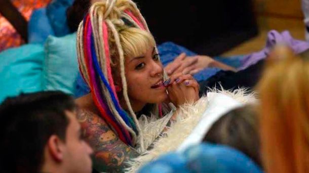 Sorpresa en Gran Hermano: Azul Carrizo se fue de la casa