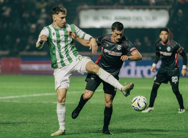 Barracas Central venció a Banfield en el sur y es líder de su zona