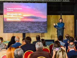El presidente Luis Lacalle Pou reconoció el rol de Javier Milei en la reducción de la brecha de precios entre Uruguay y Argentina. El presidente Luis Lacalle Pou reconoció el rol de Javier Milei en la reducción de la brecha de precios entre Uruguay y Argentina.