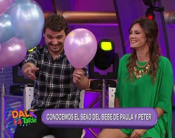 Paula y Peter esperan a una nena