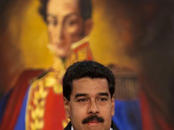 Nicolás Maduro apuntó contra Estados Unidos y pidió a López que se entregue sin show