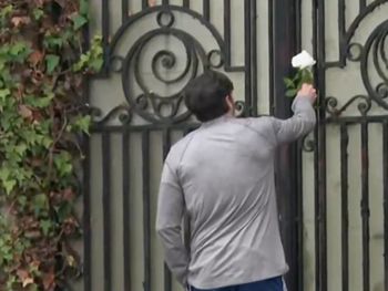 Montaron un operativo policial en la casa de Indio Solari tras las primeras muestras de afecto