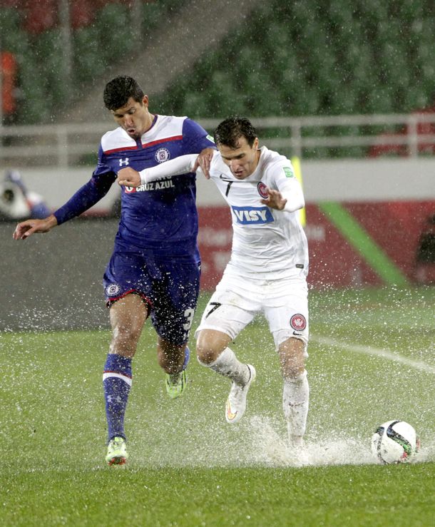 Con gol de Pavone, Cruz Azul ganó y jugará ante el Real Madrid