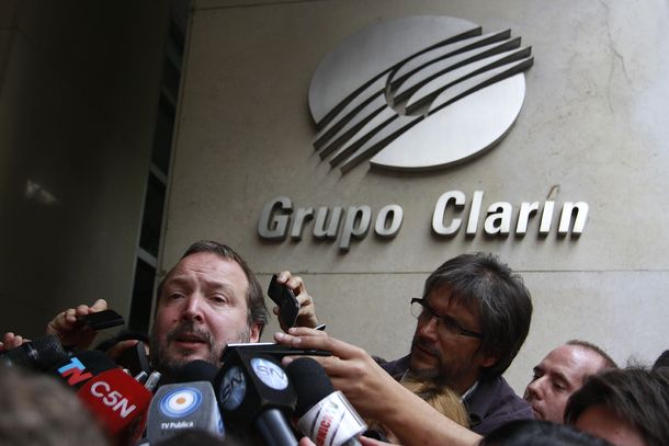 Para Clarín, la notificación es improcedente e ilegal