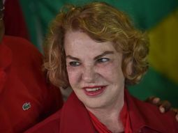 Esposa de Lula permanece en coma inducido