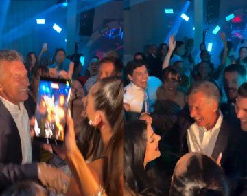 El video de Macri bailando en la boda de su sobrino que es viral