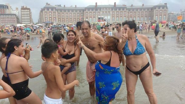 Scioli empezó el año en Mar del Plata: Mi oficina hoy es la rambla y La Bristol