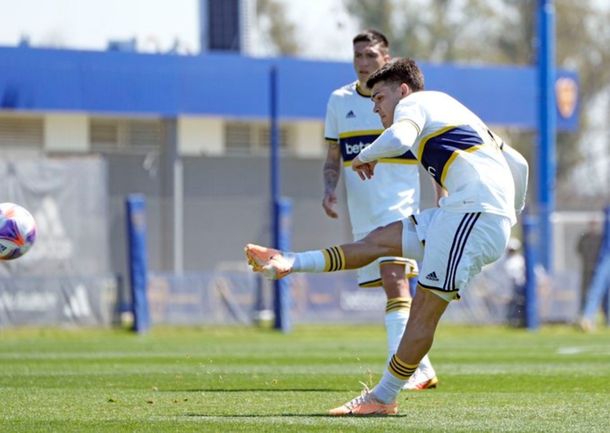 El golazo de Vicente Taborda para el triunfo de la Reserva de Boca