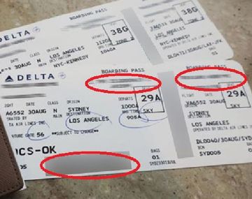 Toda la información que pueden sacar de la foto de un pasaje de avión