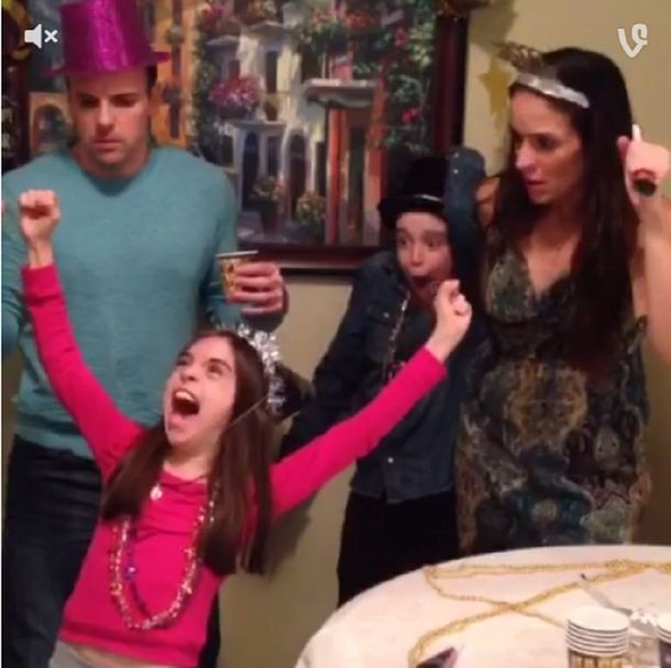 Mirá el video de una familia que decidió empezar el año a lo loco... y lo logró