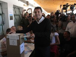 massa: hoy habla la gente, habla el pueblo massa: hoy habla la gente, habla el pueblo