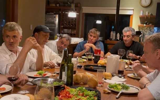 Cena de Florencio Randazzo con amigos. Cena de Florencio Randazzo con amigos.