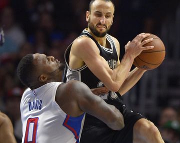 Ginóbili no pudo lucirse en la derrota de los Spurs en Utah