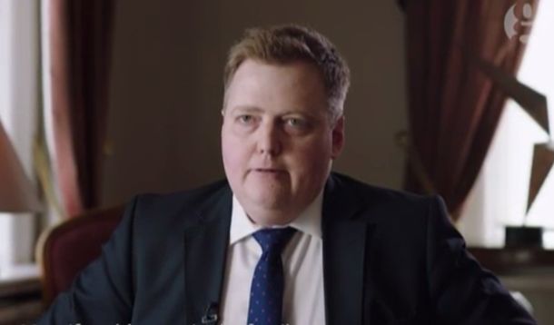 VIDEO: Así abandonó una entrevista el premier islandés cuando le preguntaron por su empresa offshore