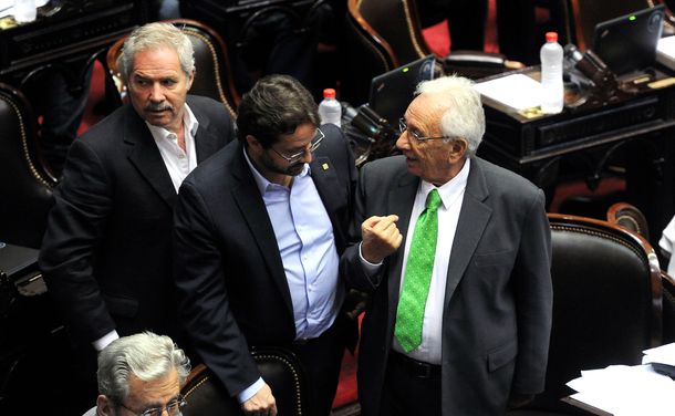 Los diputados Hector Recalde