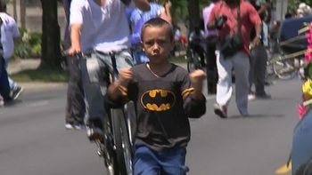 video: un nino despidio a la leyenda del boxeo muhammad ali imitando sus pasos video: un nino despidio a la leyenda del boxeo muhammad ali imitando sus pasos