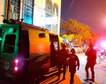 Golpeó y mantuvo como rehén a su pareja por más de dos horas