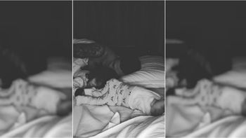 Mauro Icardi haciendo colecho con Isabella y Francesca. Mauro Icardi haciendo colecho con Isabella y Francesca.