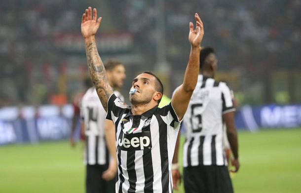 Con un gol de Tevez, la Juventus le ganó al Milan y es el único líder de Italia