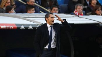 Valverde se rindió a los pies de su jugador estrella Valverde se rindió a los pies de su jugador estrella