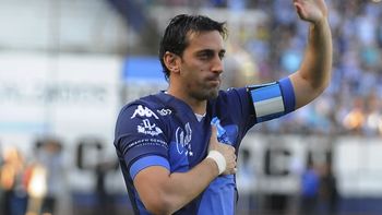 Diego Milito, emocionado en su despedida en Avellaneda Diego Milito, emocionado en su despedida en Avellaneda