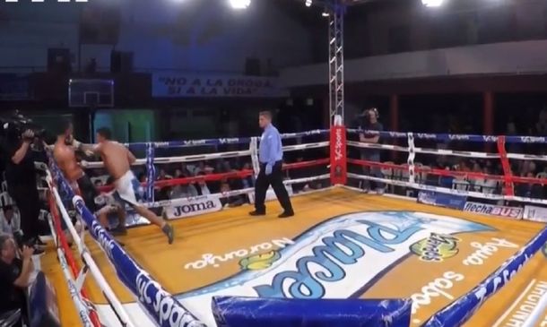 ¡Médico, agua!: el impactante KO que paralizó a todos en Los Polvorines