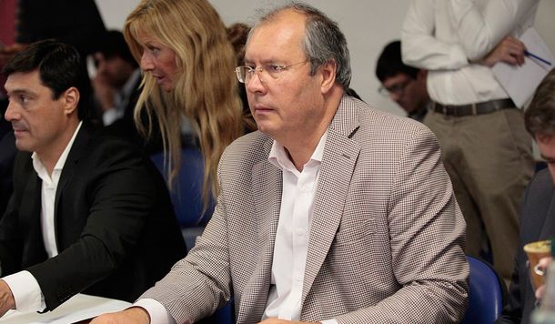 Los políticos expresaron su pésame por la muerte de Héctor Olivares