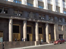 Preparan una denuncia contra el banco que paga los bonos reestructurados en Nueva York