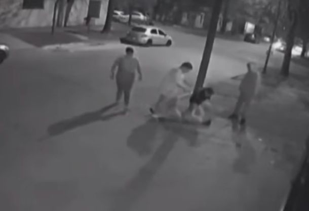 Conmoción en Colón: adolescente de 17 años fue brutalmente golpeado en patota