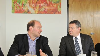 norberto yahuar se reunio con empresas de biotecnologia