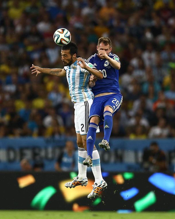 Sufrió, pero la Argentina debutó con el pie derecho y le ganó 2 a 1 a Bosnia en Río