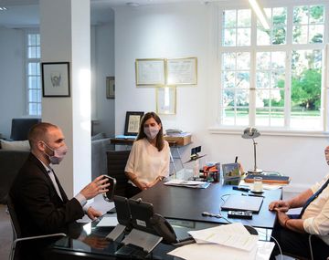 Habrá dos bonos de $1.500 para jubilados y pensionados además del 8