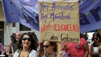 docentes bonaerenses se movilizan a la casa de la provincia docentes bonaerenses se movilizan a la casa de la provincia