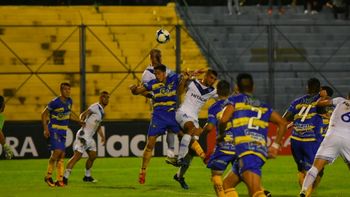 Vélez le ganó a Leandro N. Alem por la mínima diferencia Vélez le ganó a Leandro N. Alem por la mínima diferencia