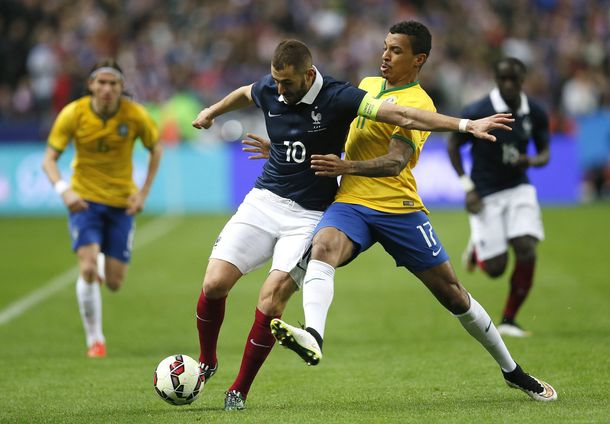 Brasil se lo dio vuelta a Francia y le ganó como visitante