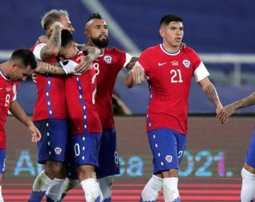 Dos argentinos son los preferidos para reconstruir a Chile