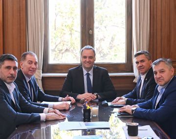 Adorni y Santilli se reunieron con Zdero y Weretilneck en Casa Rosada