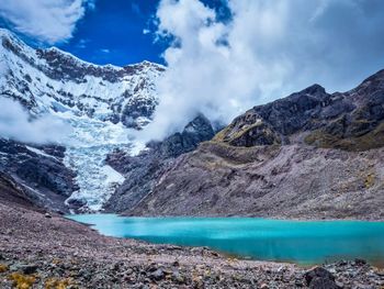 Laguna Upiscocha, en Cusco, Perú