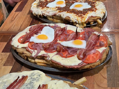 Este bodegón porteño se hizo famoso por ofrecer una de las mejores milanesas del continente. 