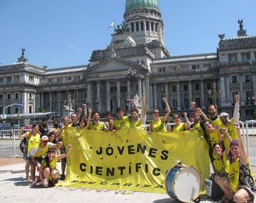 Becarios Conicet exigen recomposición salarial. Foto: Facebook.&nbsp;