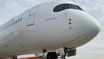 Cada vez más uruguayos viajan al exterior por vacaciones, lo que compromete el turismo interno. Cada vez más uruguayos viajan al exterior por vacaciones, lo que compromete el turismo interno.