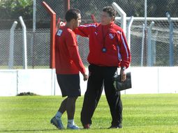 brindisi confirmo a farias como titular para enfrentar a rafaela brindisi confirmo a farias como titular para enfrentar a rafaela