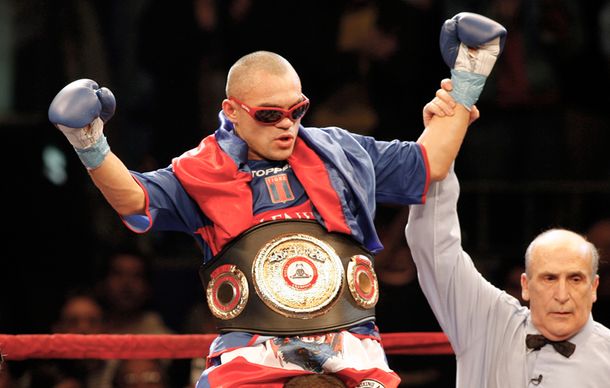 Luego de dos años, la Hiena Barrios vuelve a subirse al ring