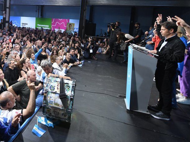 Axel Kicillof celebró la victoria: Este voto significa nunca más