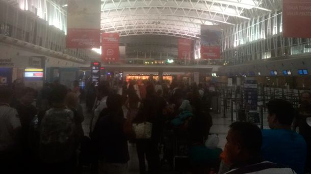 Un conflicto gremial paraliza los vuelos internacionales de LAN en Ezeiza