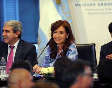 Aumentan fondos para jóvenes estudiantes y amplían el alcance