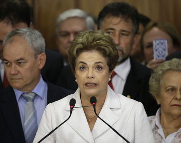 Dilma advirtió que el mayor riesgo para el país es un gobierno sin voto